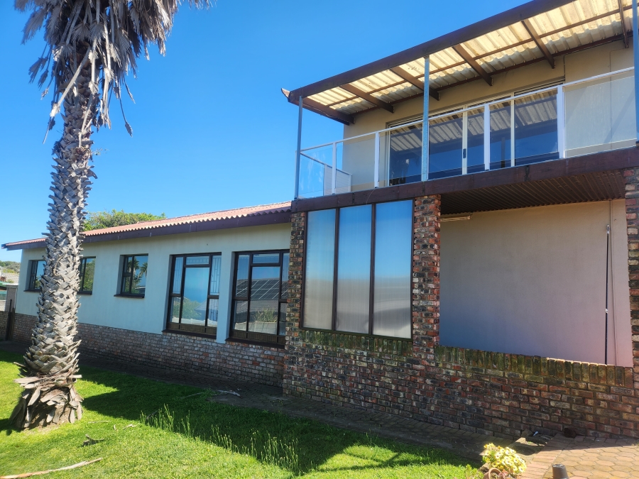 4 Bedroom Property for Sale in Dana Bay Western Cape